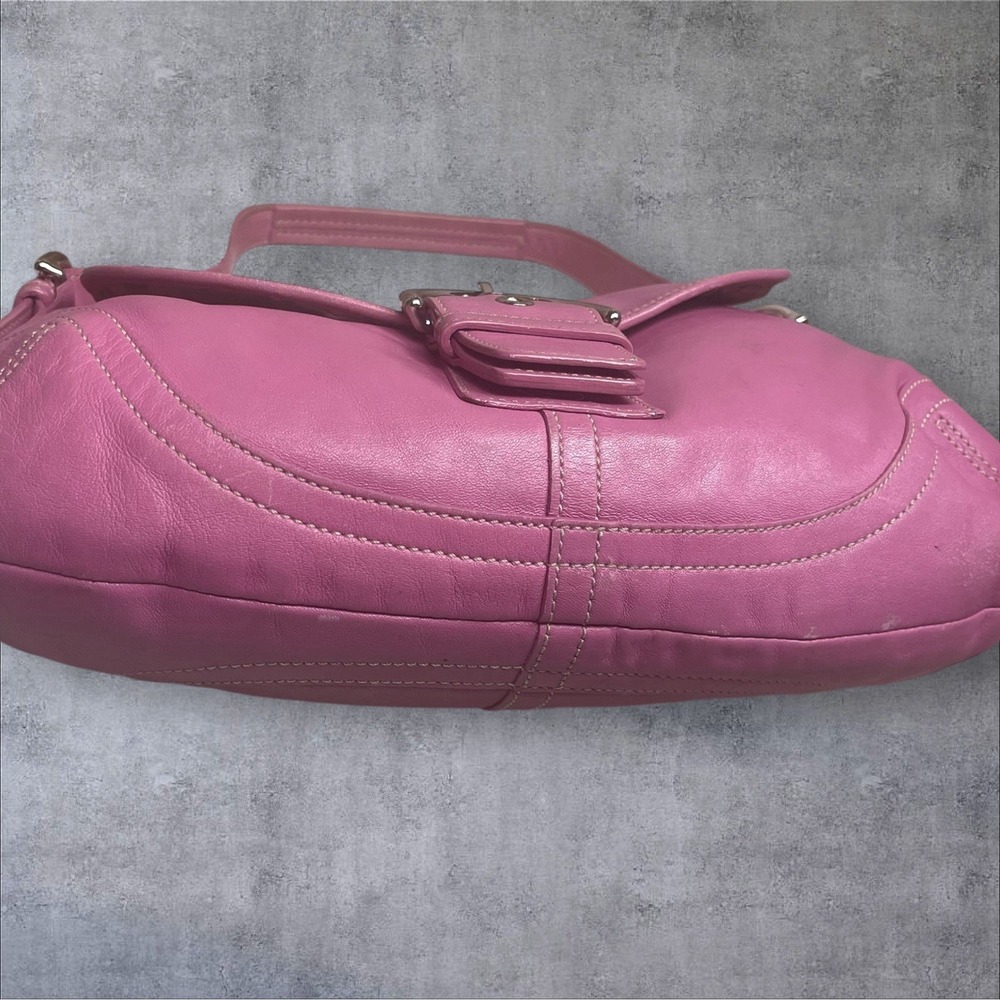 Coach Vintage Y2K Pink Leather Soho Shoulder Bag Purse 9248 Front Flap Barbie - Picture 6 of 15